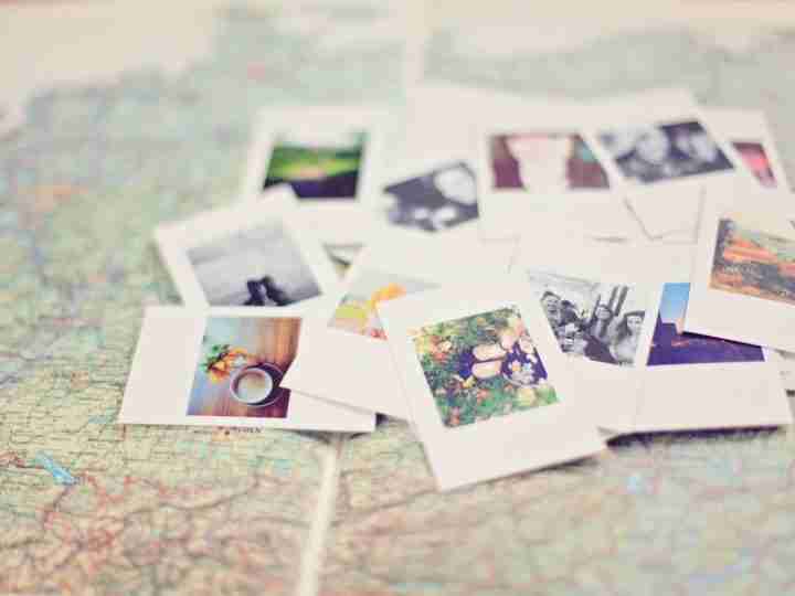 Mix travel: Photos placed on a map.