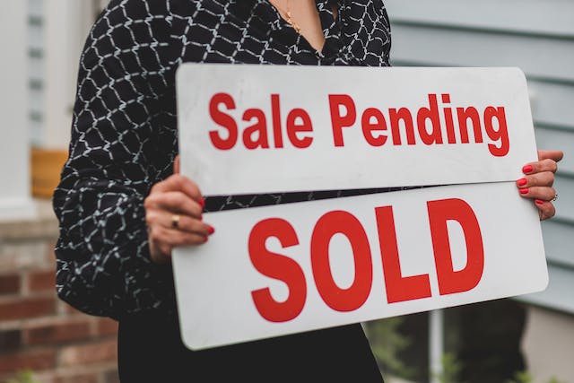A Comprehensive Guide to Selling Your House with Style