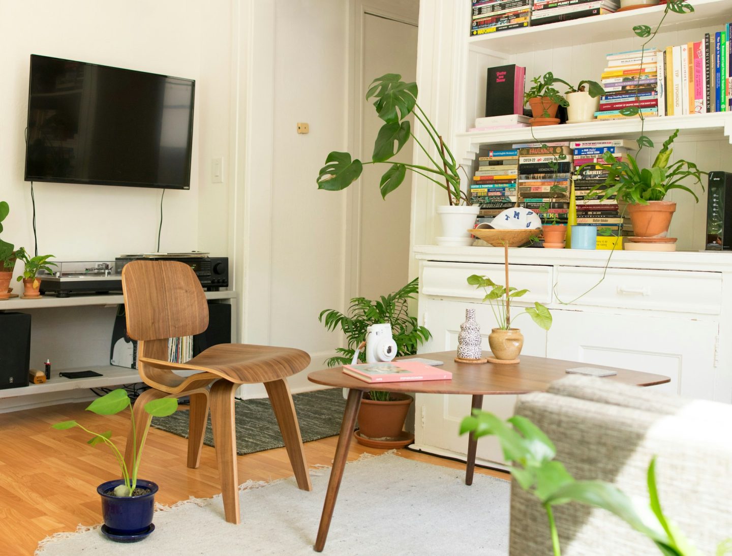 Innovative Small Space Storage Solutions for Tiny Apartments